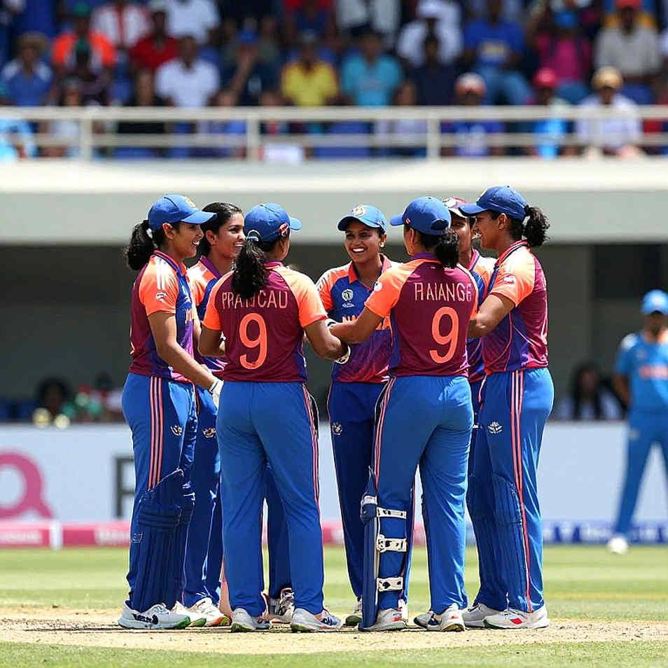 ক্রিকেটের ট্রান্সফার বাজারে ব্লকচেইনের নীরব প্রবেশ: ফ্যান টোকেন, এনএফটি আর স্মার্ট কন্ট্রাক্টের নতুন হিসাব